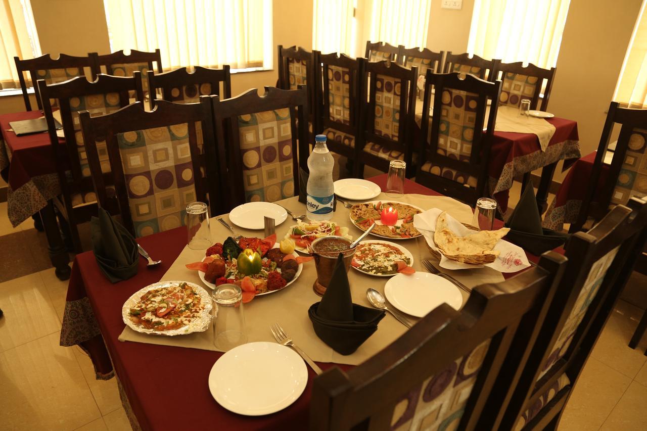 Hotel New Golden Palace Phalodi  Екстериор снимка